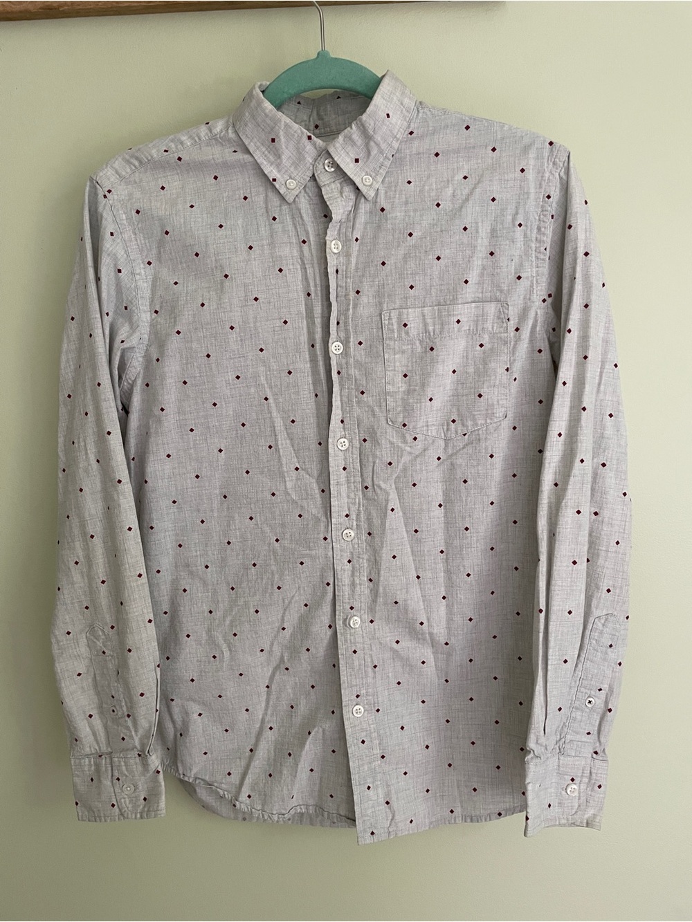 Old Navy Light Blue/Gray Button-Down Shirt with Red Square Print